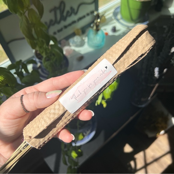 Empowered Women Live Sunday Pop-Up Show💗with @mermaid_mess💗Share Tray Open! - Picture 4 of 15